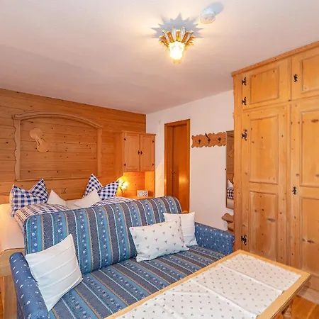Beim Gschdoaga Apartment Mittenwald Exterior photo